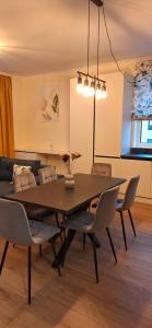 Φωτογραφία από το άλμπουμ του ConceptTwins88 στο Τίργκου Μούρες