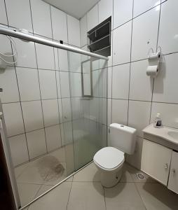 Koupelna v ubytování Casa com 2 quartos perto do Buritis