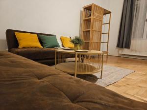 Posezení v ubytování Downtown Gem Rooms