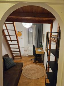 Posezení v ubytování Downtown Gem Rooms