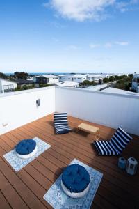 Μπαλκόνι ή βεράντα στο Blue Horizon Villa - Sun-Drenched Terraces and Ocean Views