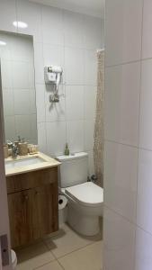 Bilik mandi di Departamento Estudio Lucerna