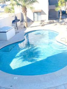 Πισίνα στο ή κοντά στο Beautiful Beach Style 2 Story Villa #18