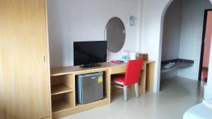 TV a/nebo společenská místnost v ubytování S2S Queen Trang Hotel