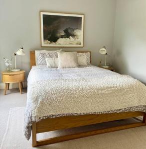Ένα ή περισσότερα κρεβάτια σε δωμάτιο στο Home in Exeter +11 φωτογραφίες