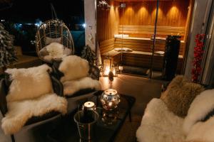 Posedenie v ubytovaní Apartmány pod Pustevnami