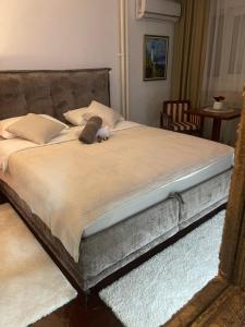 Cama o camas de una habitación en VERA apartman