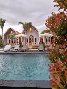 Grand Daghan Cottage 내부 또는 인근 수영장