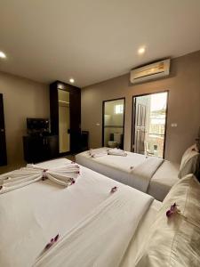 Foto Kata Beachis asuva majutusasutuse Outdoor Inn Kata Hotel galeriist