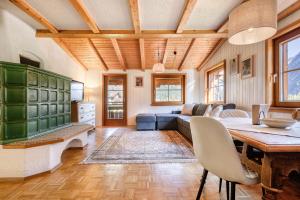Posezení v ubytování Panorama Ferienhaus Zentral