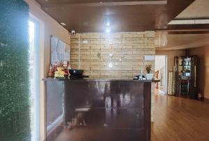 Φωτογραφία από το άλμπουμ του RedDoorz @ Los Ecijanos Inn Pangasinan σε Bolinao