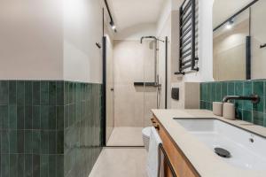 Et badeværelse på Apartamenty Grossa - Dream Apart + 36 billeder