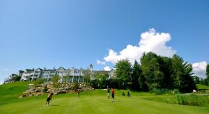 Photo de la galerie de l'établissement Manoir des Sables Hôtel & Golf, à Magog