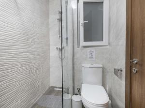 Koupelna v ubytování Luxurious & Spacious 2BD Accomodation at The Podium - Yacht Marina Area, Close to Valletta