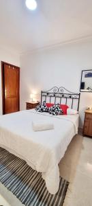Postel nebo postele na pokoji v ubytování ALMar We Go! Habitaciones Privadas en Alcalá - Private Rooms - Pièces privées - in shared Apartment