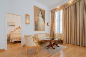 Zdjęcie z galerii obiektu Empress Sisi Royal Apartment w Wiedniu