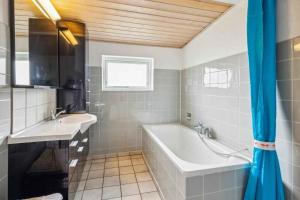 Fotografie z fotogalerie ubytování Lovely Holiday Home In Bælum v destinaci Bælum + 7 fotografií