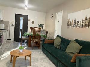 Gallery image of Sapins Hotel Le Raincy Maison 5 pers in Le Raincy