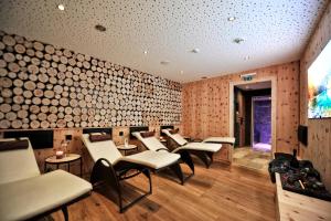 A seating area at Hotel Garni Bellevue