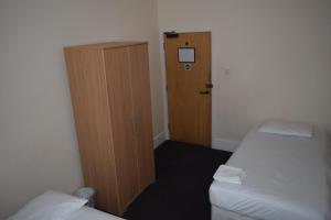 Gallery image of York Hotel in Ilford