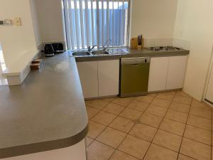 Afbeelding uit fotogalerij van Ocean Keys Family Accommodation in Clarkson