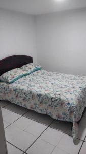 Postel nebo postele na pokoji v ubytování Comfort La Española