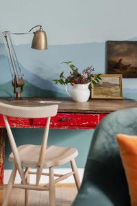 TV a/nebo společenská místnost v ubytování The Corner House