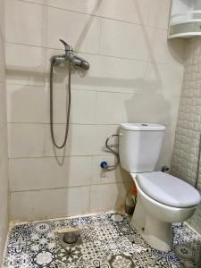 Bilik mandi di L'IMPERIAL Studio Comme le Votre +13 gambar