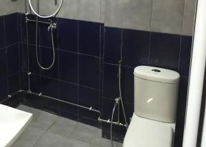 Bany a Checkers Hostel
