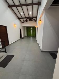 KandanaThe Nest Kandana的相册照片