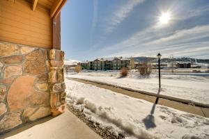 2 Mi to Granby Ranch Mtn-View Studio with Perks v zimě