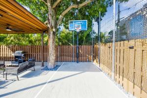 Imagen de la galería de New Design Dist Gem Pool,HotTub,Minigolf,Nespresso, en Miami
