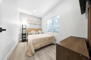 Imagen de la galería de New Design Dist Gem Pool,HotTub,Minigolf,Nespresso, en Miami