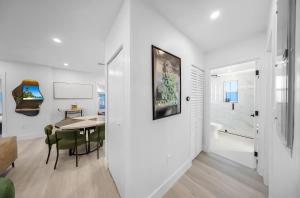 Imagen de la galería de New Design Dist Gem Pool,HotTub,Minigolf,Nespresso, en Miami