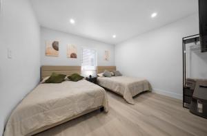 Imagen de la galería de New Design Dist Gem Pool,HotTub,Minigolf,Nespresso, en Miami