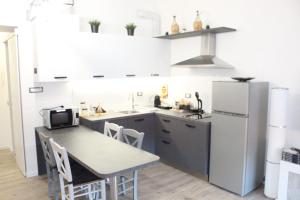 Cucina o angolo cottura di The way to trieste bikes storage