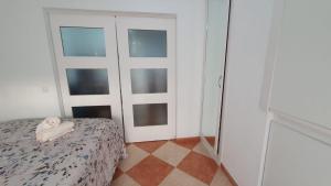 En eller flere senge i et værelse på Abedul beach + 13 billeder