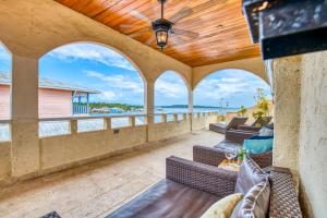Balkon oz. terasa v nastanitvi Tropical Suites Hotel