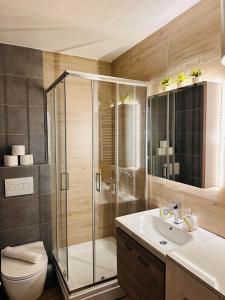 Ένα μπάνιο στο Lexi Green Hills apartman