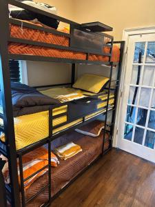 Imagem da galeria de Ferry Hostel em Newark