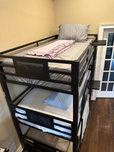 Imagem da galeria de Ferry Hostel em Newark