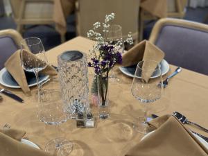 Iris Hotel Boston餐厅或其他用餐的地方