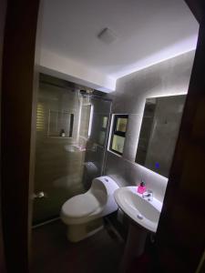 Koupelna v ubytování Dulce Hogar Colombiano + 36 fotografií