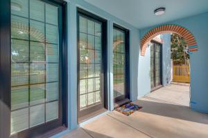 Fotografie z fotogalerie ubytování Shop, Dine and Explore Pasadena! The Lincoln Home v destinaci Pasadena