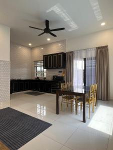 Gallery image of The Jasmine House Desa Putra w Private Pool 5 min Putrajaya in Sepang