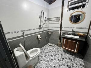 Koupelna v ubytování Homestay Bảo Lộc Ngọc Kim