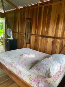 Postel nebo postele na pokoji v ubytování Hotel cahuita