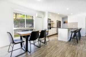 Φωτογραφία από το άλμπουμ του Bayview - Three Bedroom, Family & Pet Friendly Coastal Getaway in Agnes Water σε Agnes Water