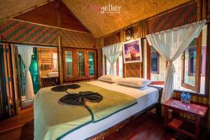 Imagem da galeria de Khaosok Lake House At Ratchaprapa Dam em Ban Bang Kaeo