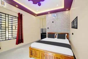 Φωτογραφία από το άλμπουμ του Hotel 83052 O Souparnika Residency σε Pathanāmthitta